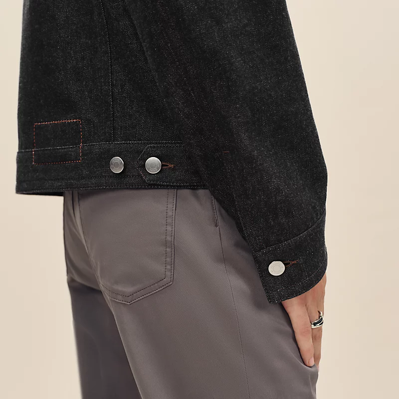 Straight cut jacket with leather detail